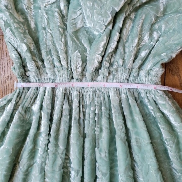 Velvet burnout feminine dress - Picture 7 of 11